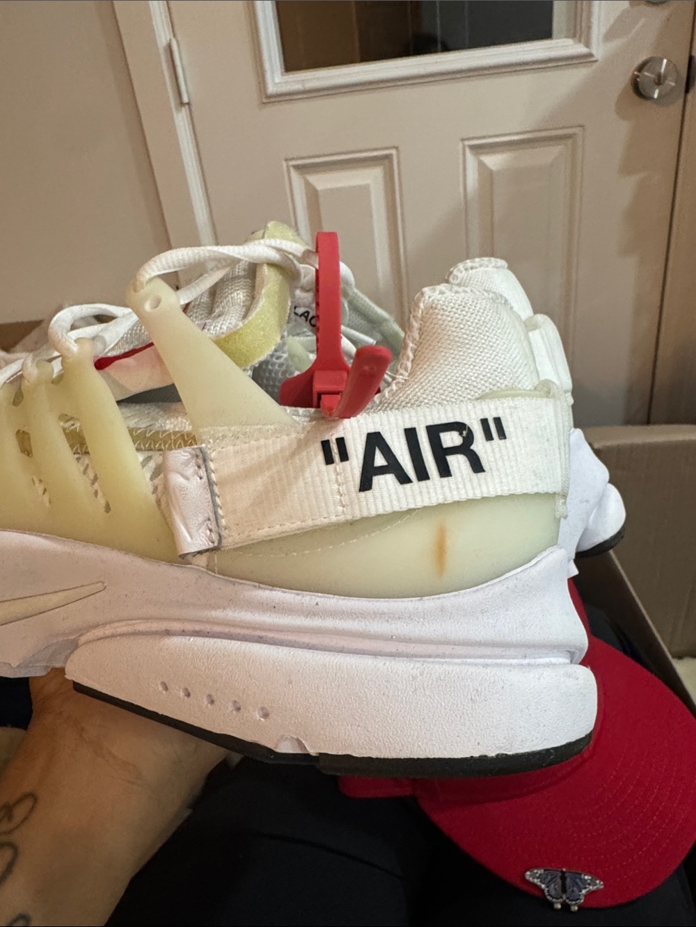 Nike Off-White Presto Sneakers - Picture 9 of 14